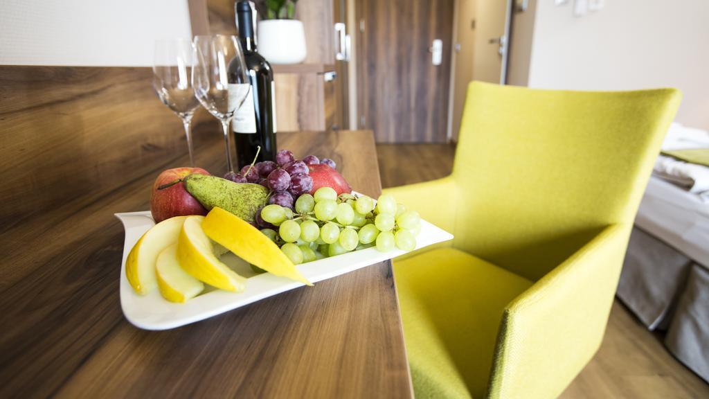 Mineral Hotel Malinowy Raj Solec-Zdrój Rom bilde